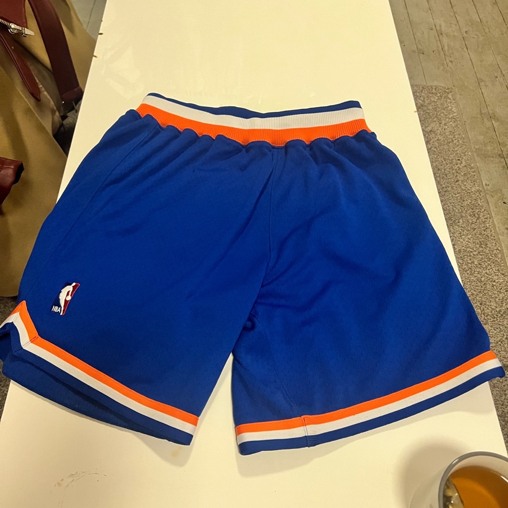 Cleveland Cavs Authentic M&N shorts